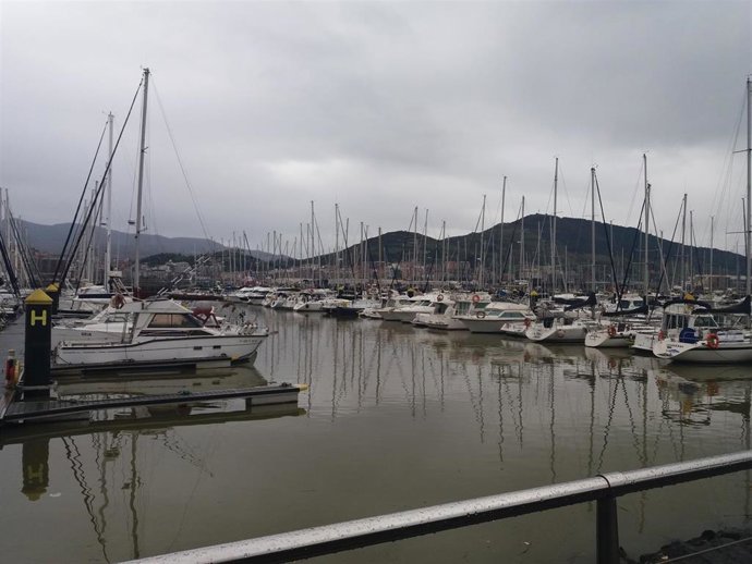 Barcos en el puerto deportivo de Getxo