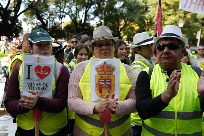 Manifestación de vecinos de Tharsis.