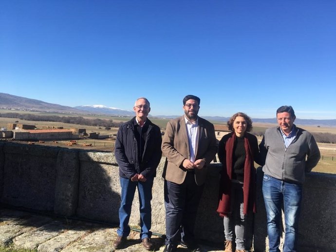 Visita de la Diputación a Dehesa de la Serna