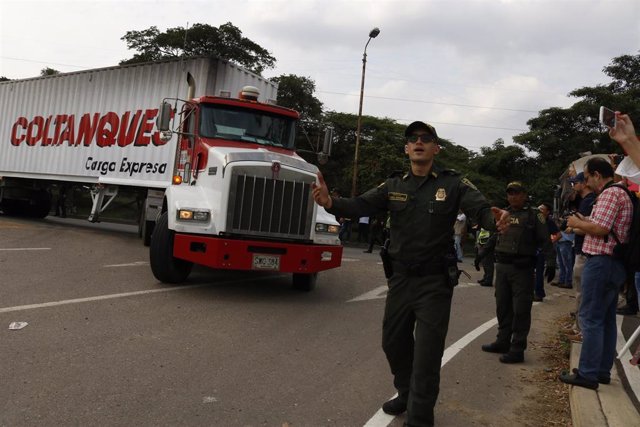 Camiones con ayuda para Venezuela en Cúcuta (Colombia)