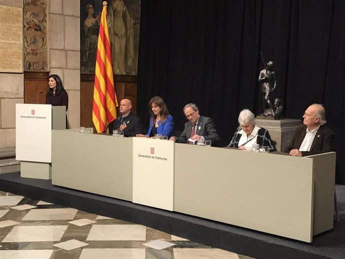 Conmemoración del Any Abelló con el presidente de la Generalitat, Quim Torra