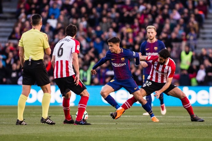 Barcelona Athletic Philippe Coutinho Mikel San José Raúl García Ivan Rakitic
