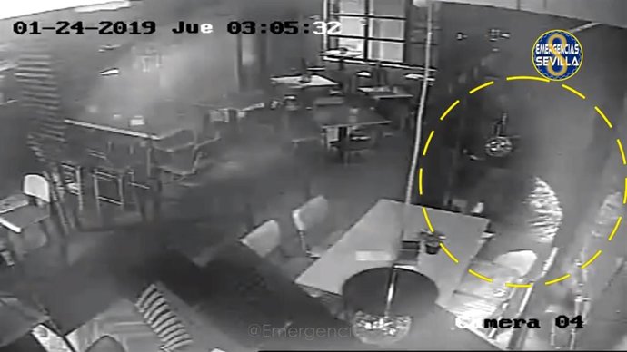 Imagen de las cámaras de vídeo del bar violentado la noche del jueves 7 de febre