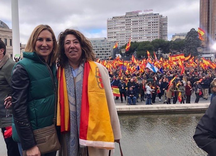 Ana Beltrán y Carmen Alba participan en la concentración de Madrid