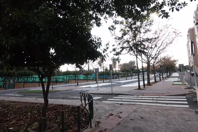 El Ayuntamiento De Málaga Informa: El Ayuntamiento Invierte En La Barriada De La