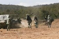 Maduro supervisa el inicio de las maniobras militares Bicentenario de Angostura