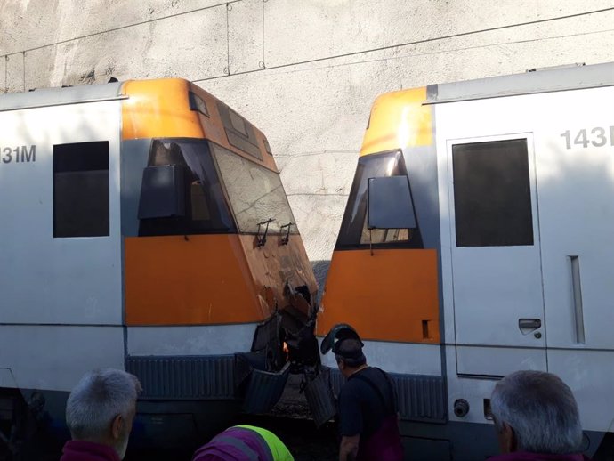 Retirada de trenes tras el accidente de Castellgalí (Barcelona)