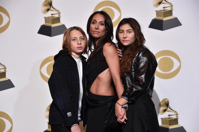 FAMILIA DE CHRIS CORNELL