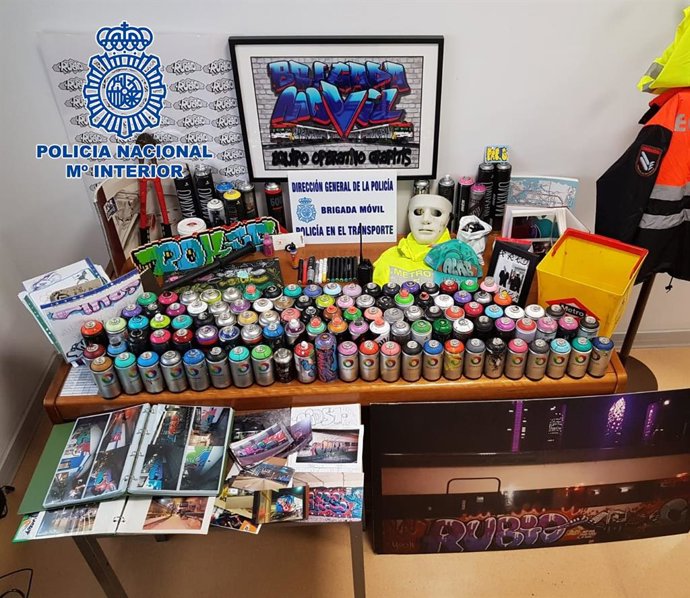 Nota De Prensa E Imágenes: "La Policía Nacional Detiene A 18 Grafiteros Por "Asa