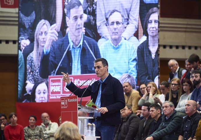 Pedro Sánchez participa en el acto de presentación de la candidatura a la alcald