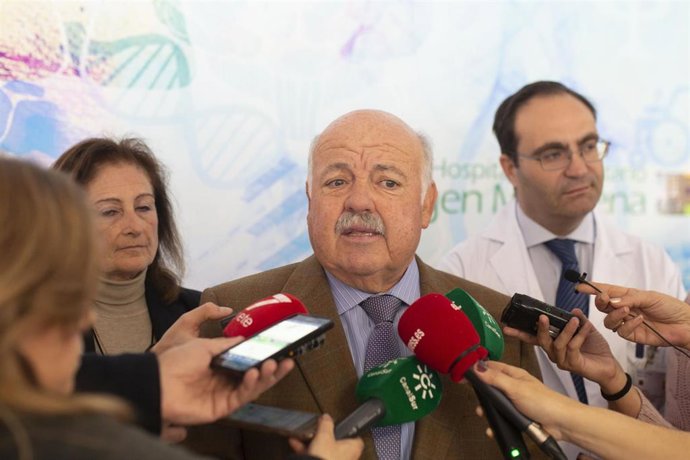 El consejero de Salud y Familias, Jesús Aguirre,asiste a las jornadas Plan Estra