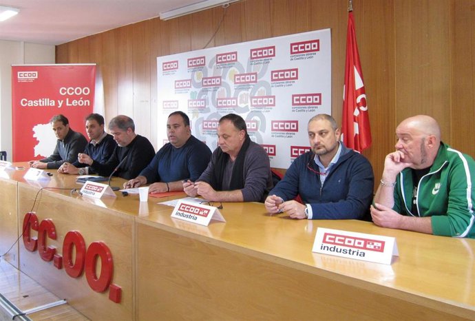 Presentación de la candidatura de CCOO en las elecciones de Renault con la prese