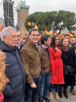 El presidente de Ciudadanos, Albert Rivera, en la manifestación de Madrid para e