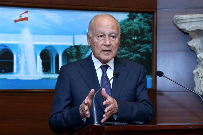 El secretario general de la Liga Árabe, Ahmed Aboul Gheit, en Líbano