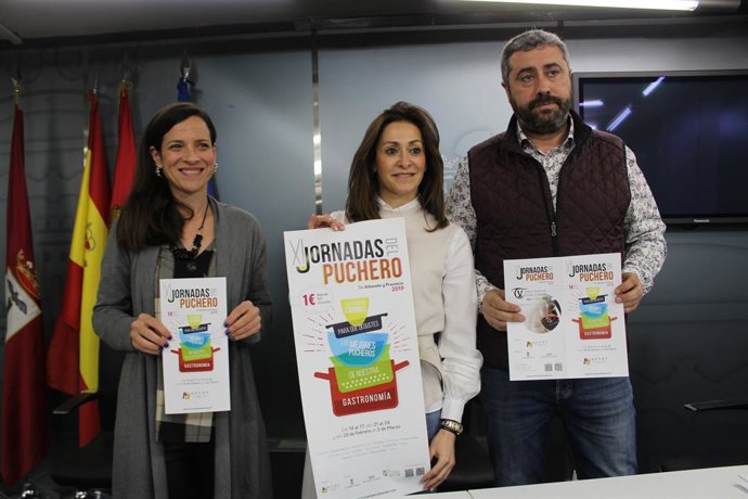 Rosa González, Raquel Ruiz y Miguel López en la presentación de las XI Jornadas 