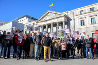 Las víctimas temen que PP y PSOE pacten eximir a sus ministros en la comisión sobre Angrois