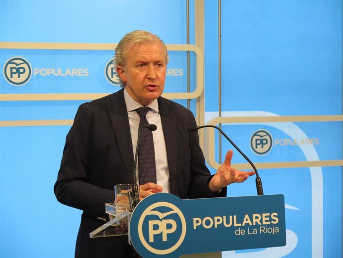 El diputado nacional del PP Emilio del Río en comparecencia de prensa