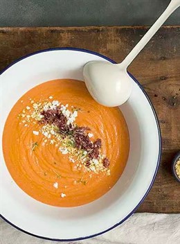 Un plato de salmorejo