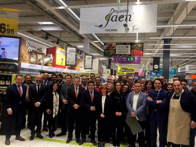 Inicio de la campaña de productos Degusta Jaén en centros Carrefour.