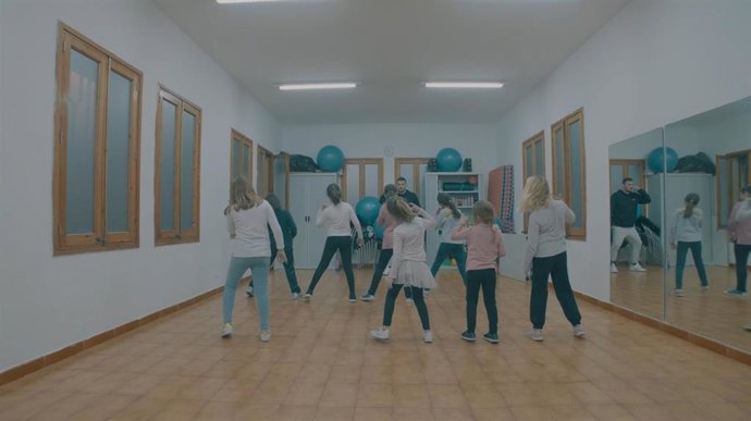 Vídeo de Cort para dar voz a representantes sobre experiencias en casales de bar