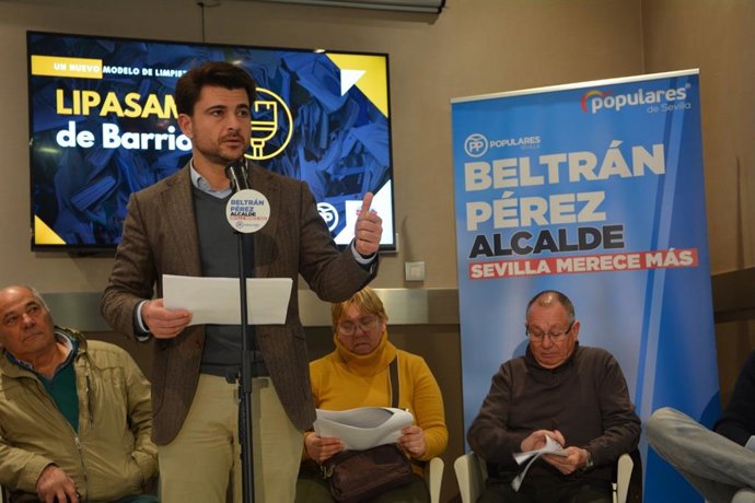 Beltrán Pérez en rueda de prensa