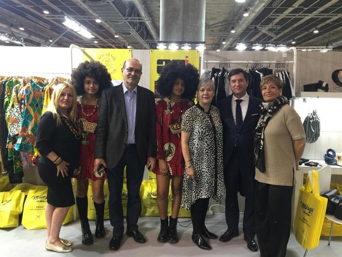 Diseñadores malaga de moda participan en feria ifema momad moda españa con berna