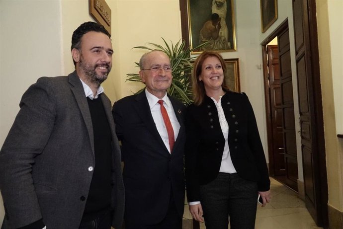 Raúl Jiménez, alcalde de Málaga y Carmen Casero