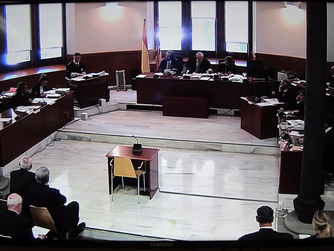 Judici pels sous de Catalunya Caixa, amb els acusats N.Serra i A.Todó