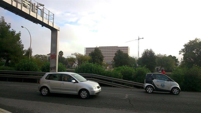 Al fondo, el antiguo hospital militar
