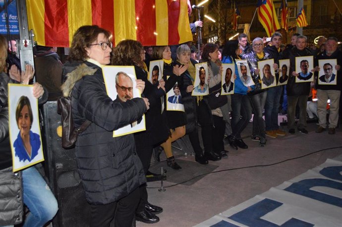 Concentración en Lleida en protesta por el juicio del 1-O