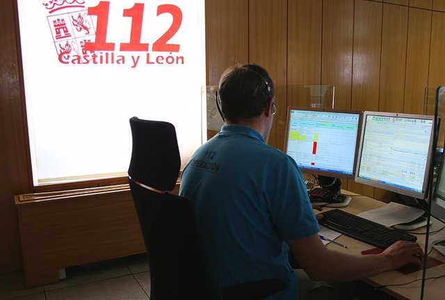 Imagen de archivo de un trabajador del servicio de emergencias 112