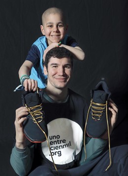 Brizuela llevará cordones dorados para luchar contra el cáncer infantil