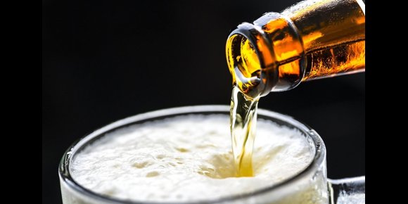 8. Una compañía cervecera deberá indemnizar con 94.000 euros a una mujer que perdió un ojo por el estallido de una botella