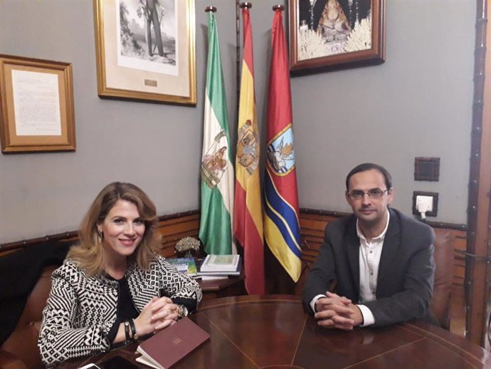 Ana Mestre con el alcalde de Sanlúcar