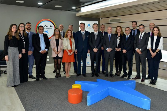 La sucursal de Caixabank en Casablanca cumple 10 años y recibe la visita de Jord