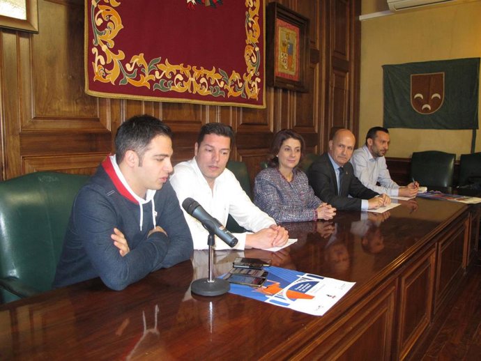 El proyecto 'Teruel Ciudad Voley' se ha presentado hoy en el Ayuntamiento