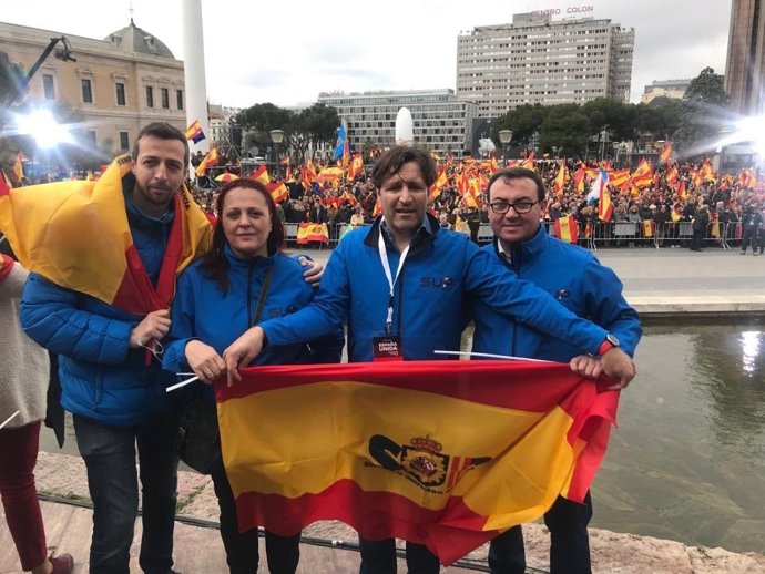 La líder del SUP, Mónica Gracia, con otros compañeros en la manifestación de Col