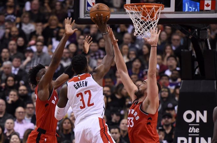Marc Gasol, pívot español de los Raptors en un partido de la NBA contra los Wiza