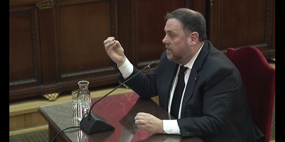 1. Junqueras se presenta como un preso político, niega delitos y hace un alegato a favor de la autodeterminación