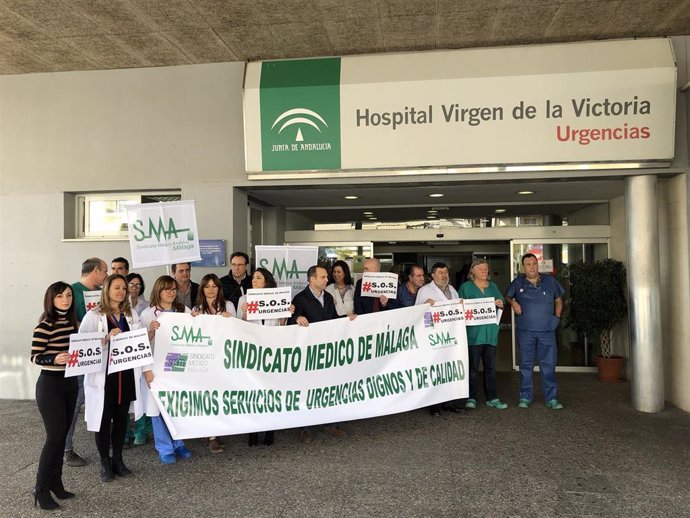 Sindicato médico de Málaga se concentra por la grave situación de las urgencias 