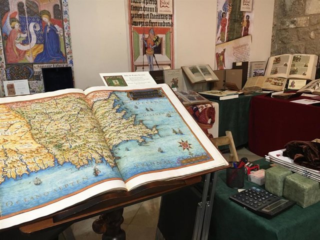 Salón del Libro Antiguo de Burgos