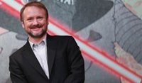 Rian Johnson desmiente los rumores: Su trilogía de Star Wars sigue adelante