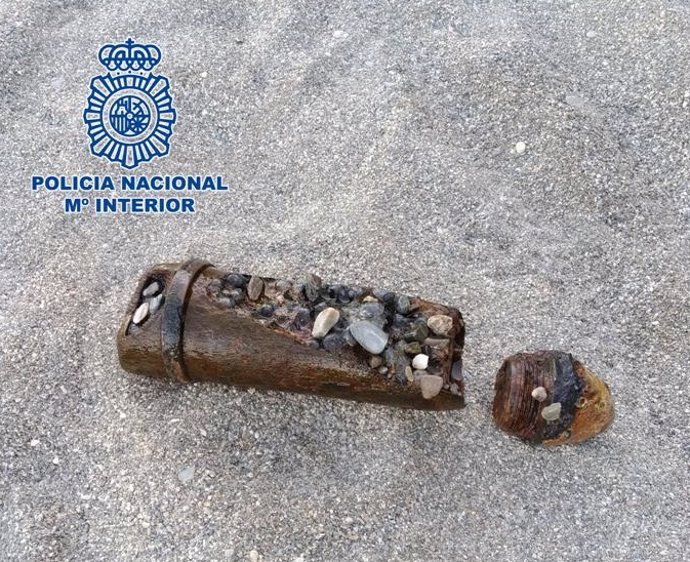 Proyectil de la Guerra Civil hallado en la playa de Carchuna