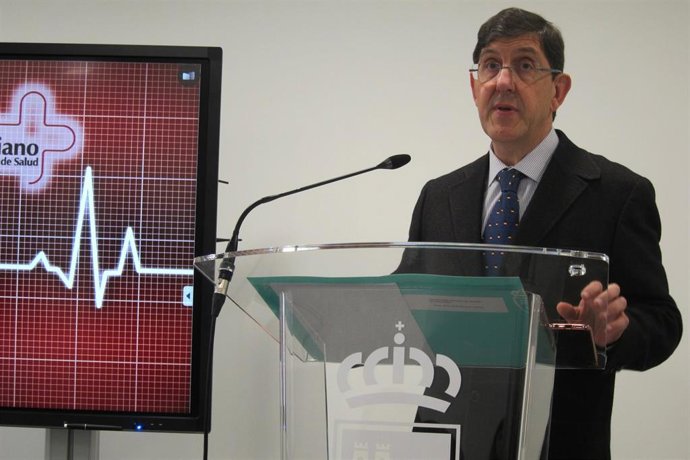 El consejero de Salud, Manuel Villegas