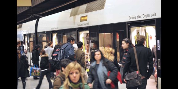 10. Preacuerdo para desconvocar parte de los paros de esta semana en Metrovalencia