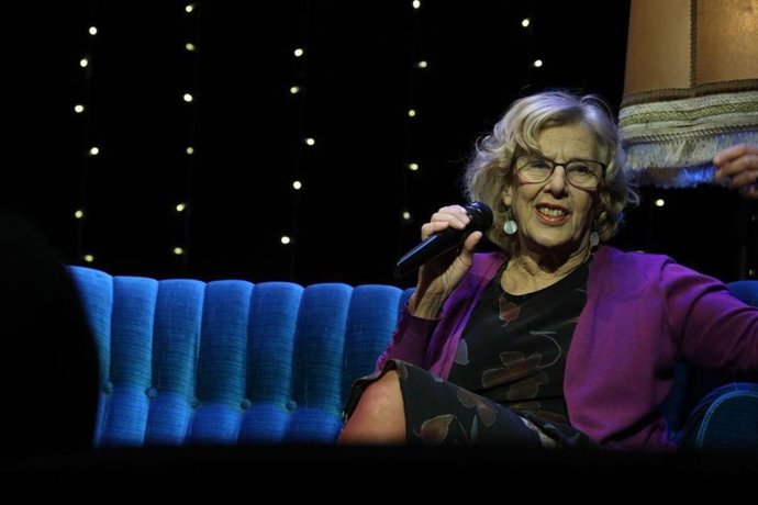 La alcaldesa de Madrid, Manuela Carmena, en una entrevista en Carne Cruda