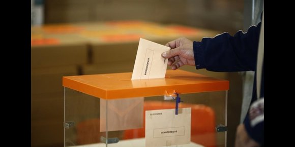 6. Politólogos consideran que el adelanto de las elecciones favorecerá a los partidos de derechas en la Región