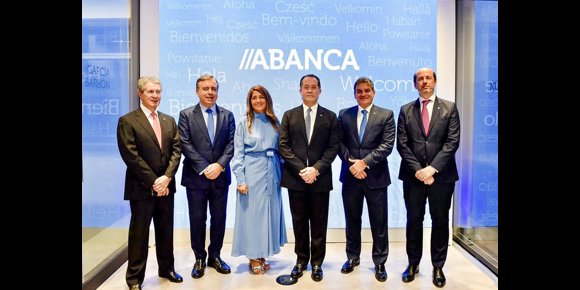 3. Abanca presenta su plan estratégico para Estados Unidos ante emprearios de Miami