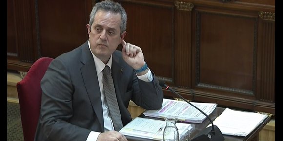 2. Forn defiende que es compatible impulsar el referéndum y hacer cumplir la orden judicial para evitarlo