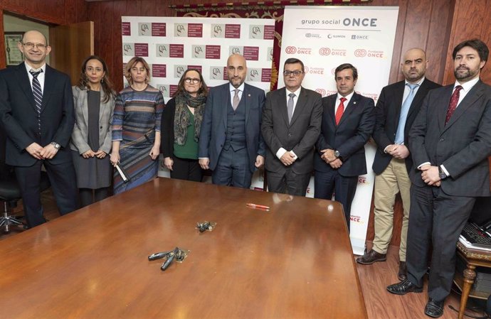 Fundación ONCE Y Gestores Administrativos firman un acuerdo para fomentar la int